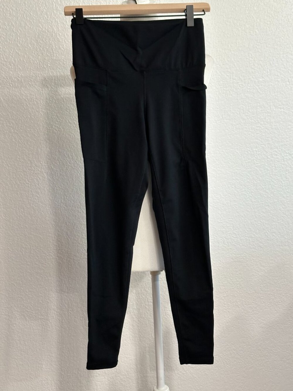 Danskin Leggings Women’s Small Black High Rise Workout Pants Activewear Yoga Gym - Picture 2 of 6